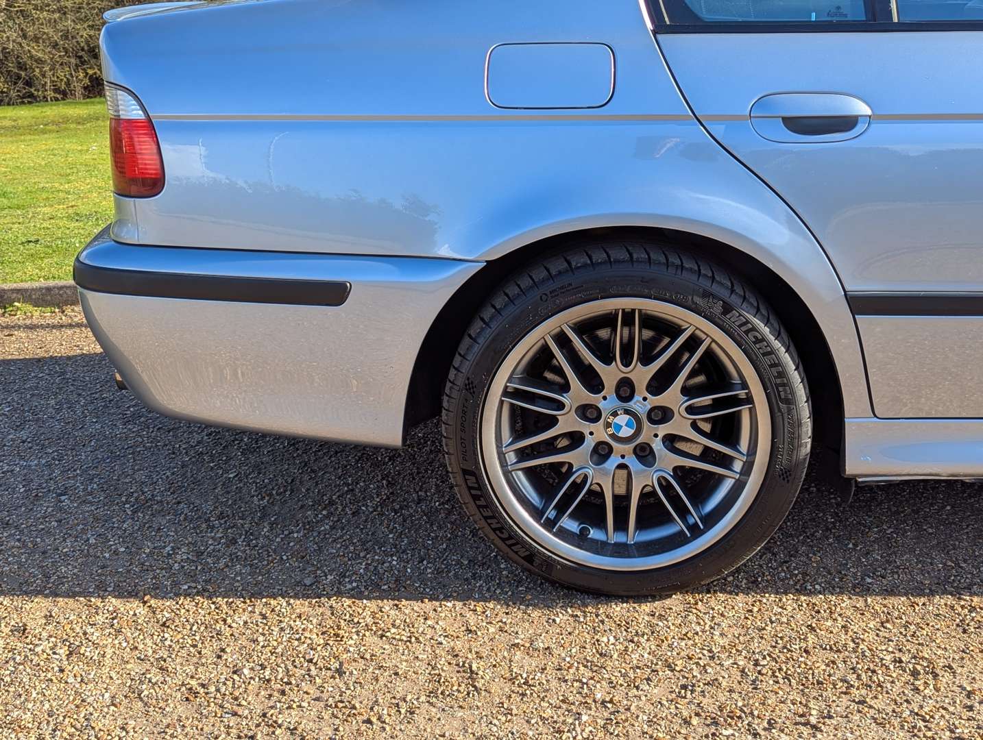 <p>2001 BMW M5 E39</p>