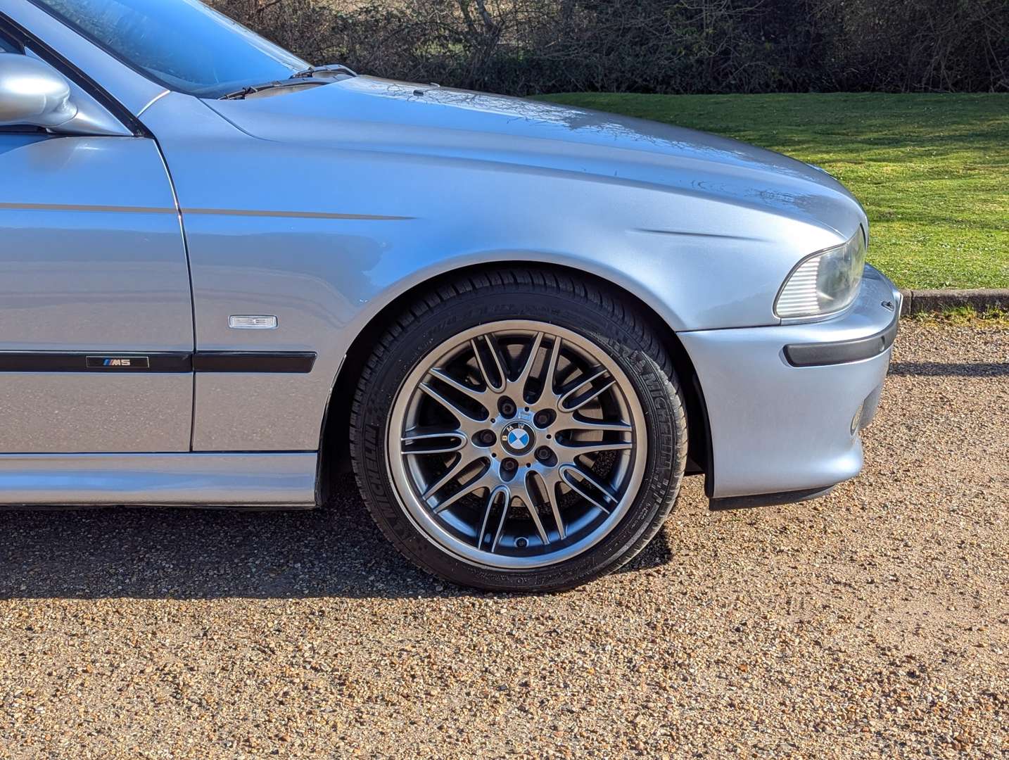 <p>2001 BMW M5 E39</p>