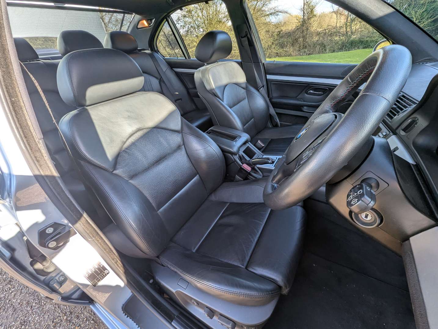 <p>2001 BMW M5 E39</p>