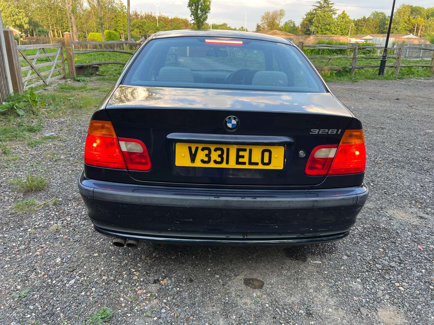 <p>2000 BMW 328I SE E46 AUTO</p>