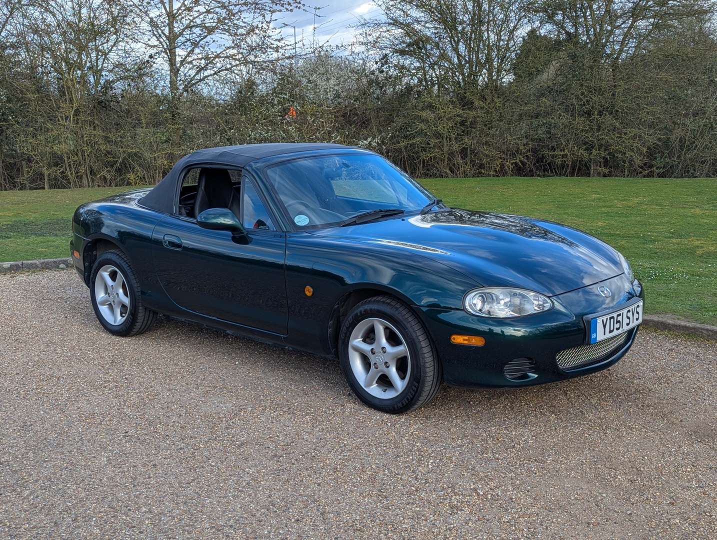 <p>2001 MAZDA MX-5</p>