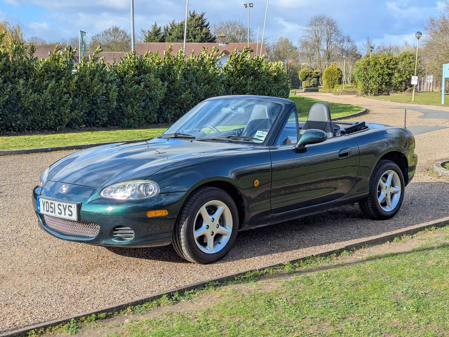 <p>2001 MAZDA MX-5</p>
