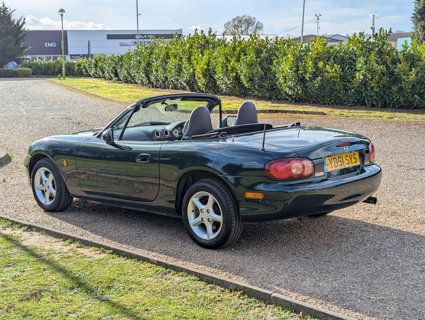 <p>2001 MAZDA MX-5</p>