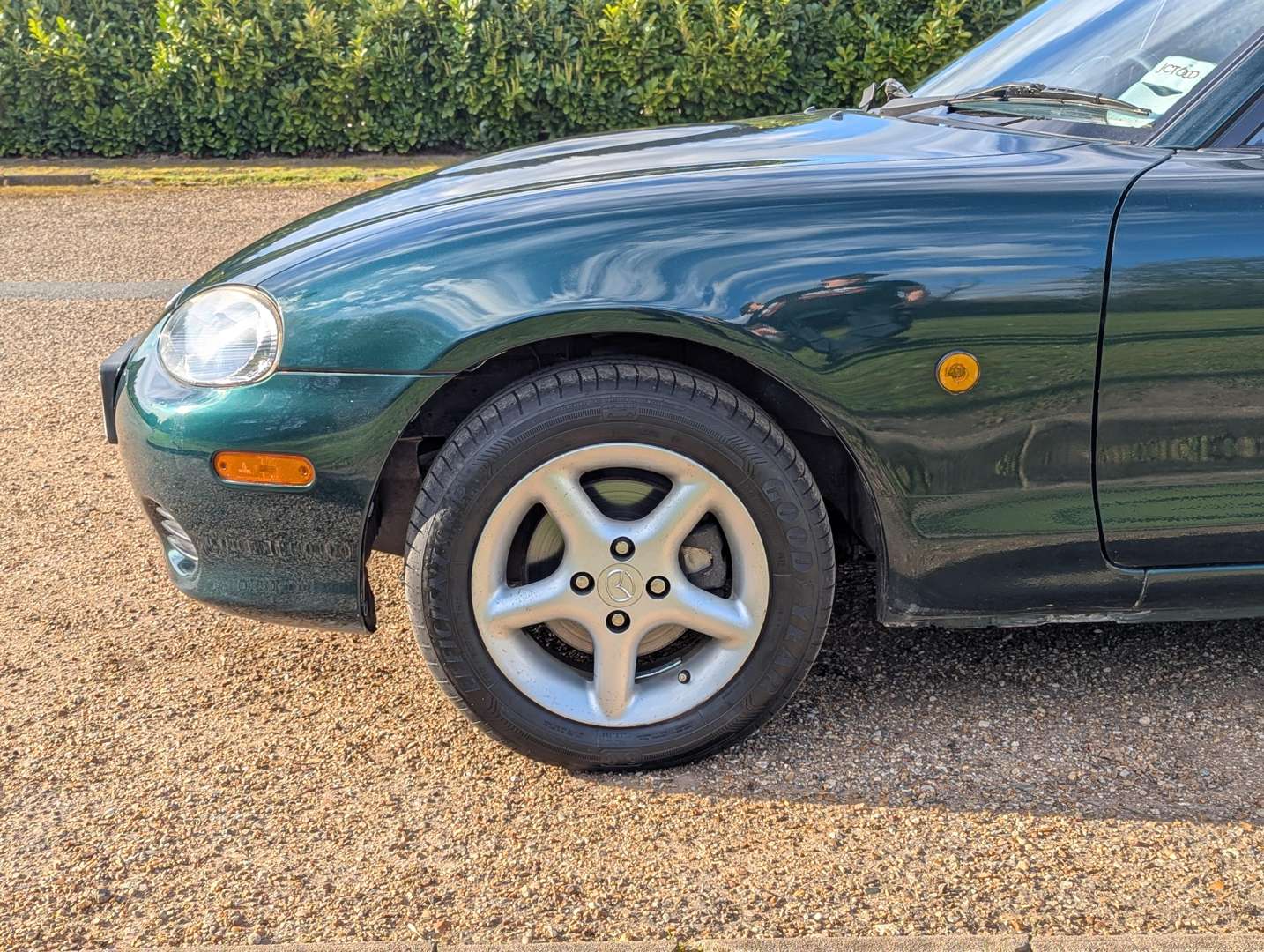 <p>2001 MAZDA MX-5</p>