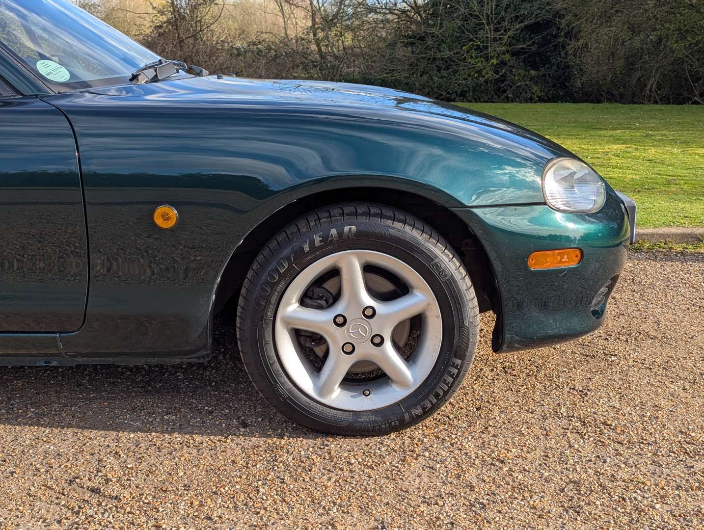 <p>2001 MAZDA MX-5</p>