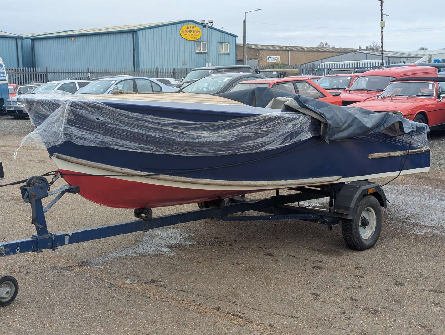 <p>1957 HEALEY 55 BOAT</p>
