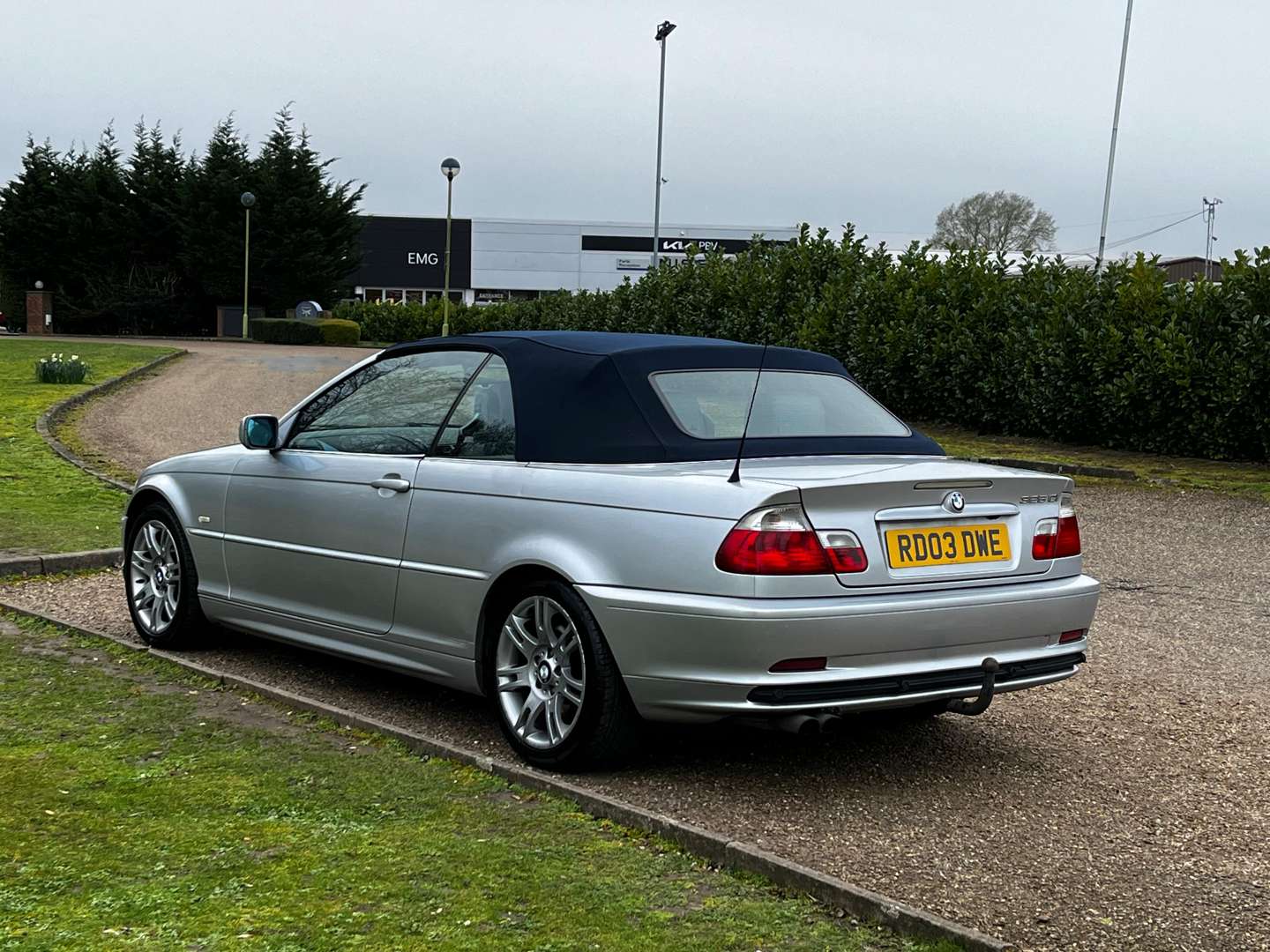 <p>2003 BMW 325CI E46 AUTO</p>