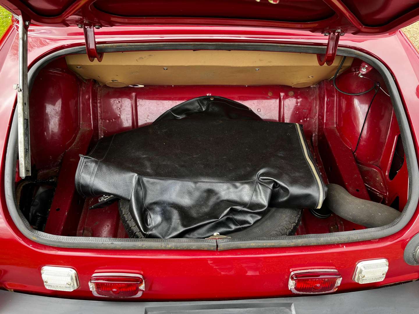 <p>1980 MG MIDGET 1500</p>