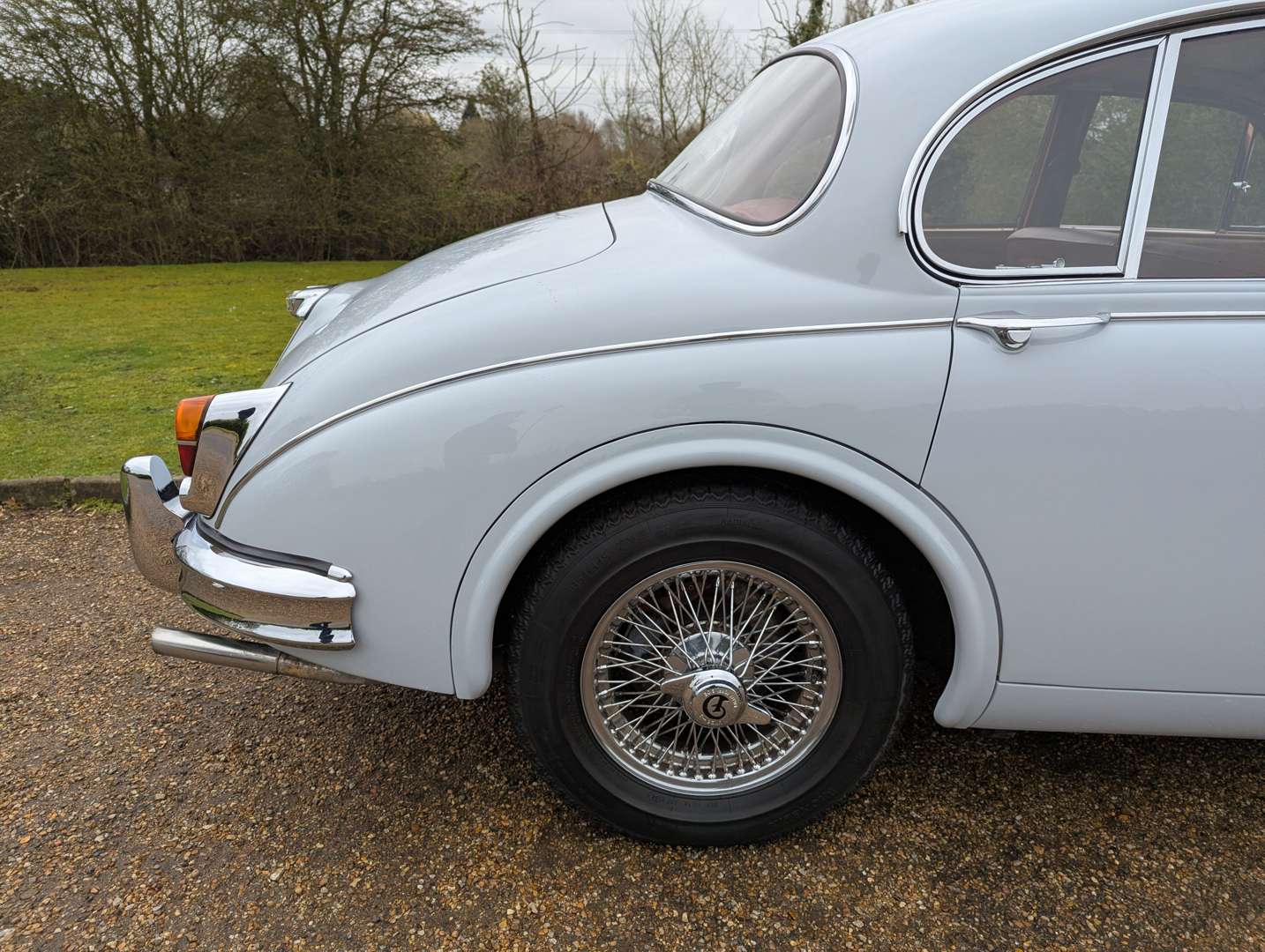 <p>1966 Daimler V8 250</p>