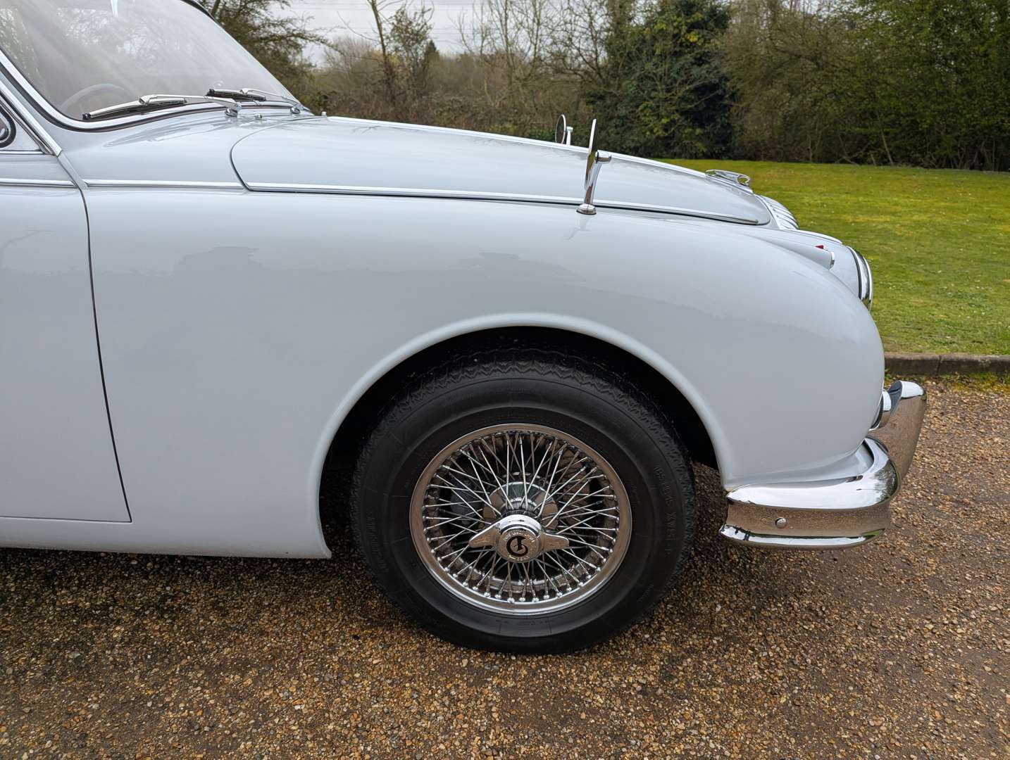 <p>1966 Daimler V8 250</p>