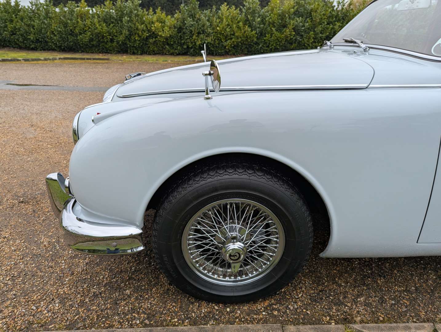 <p>1966 Daimler V8 250</p>