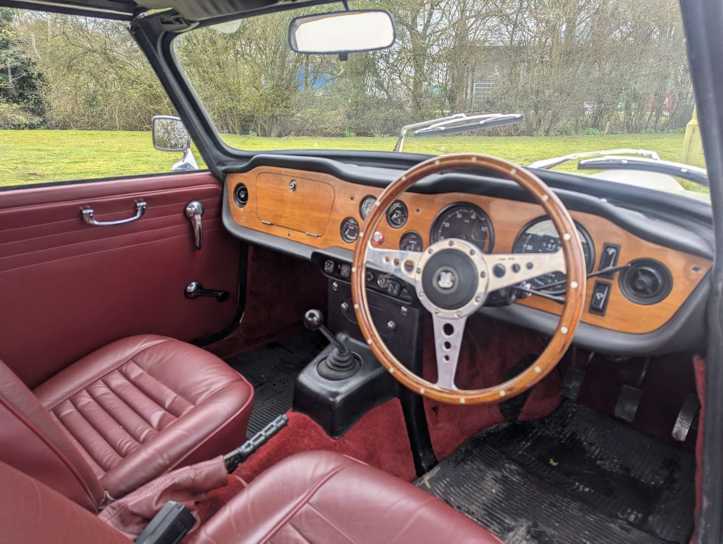 <p>1967 TRIUMPH TR250</p>