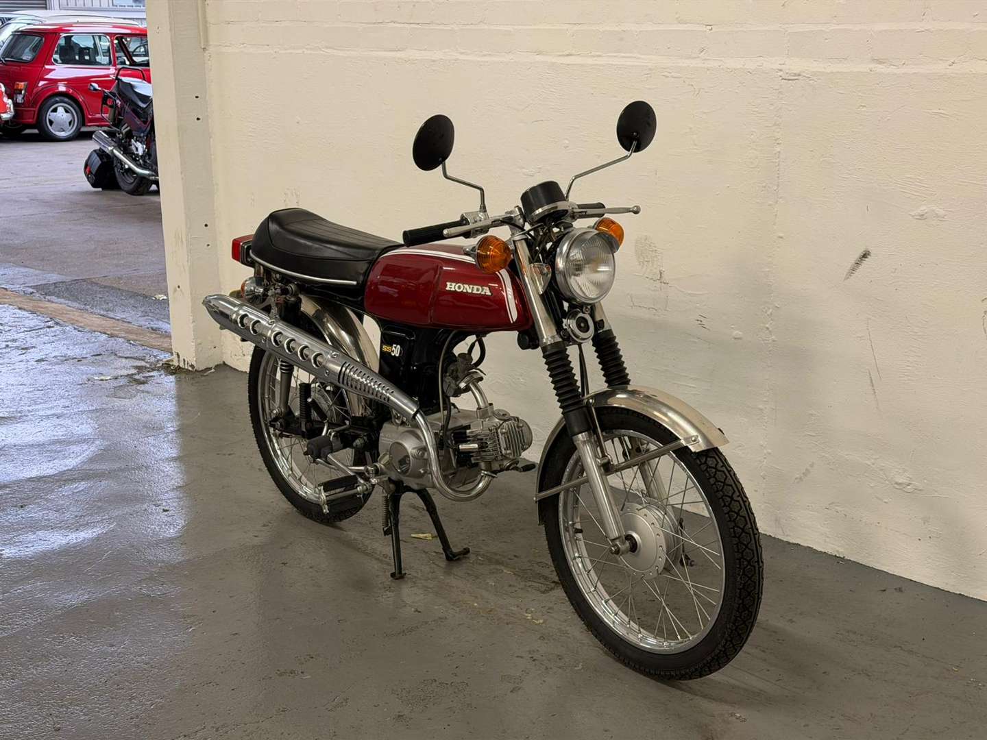 <p>1975 HONDA SS50</p>