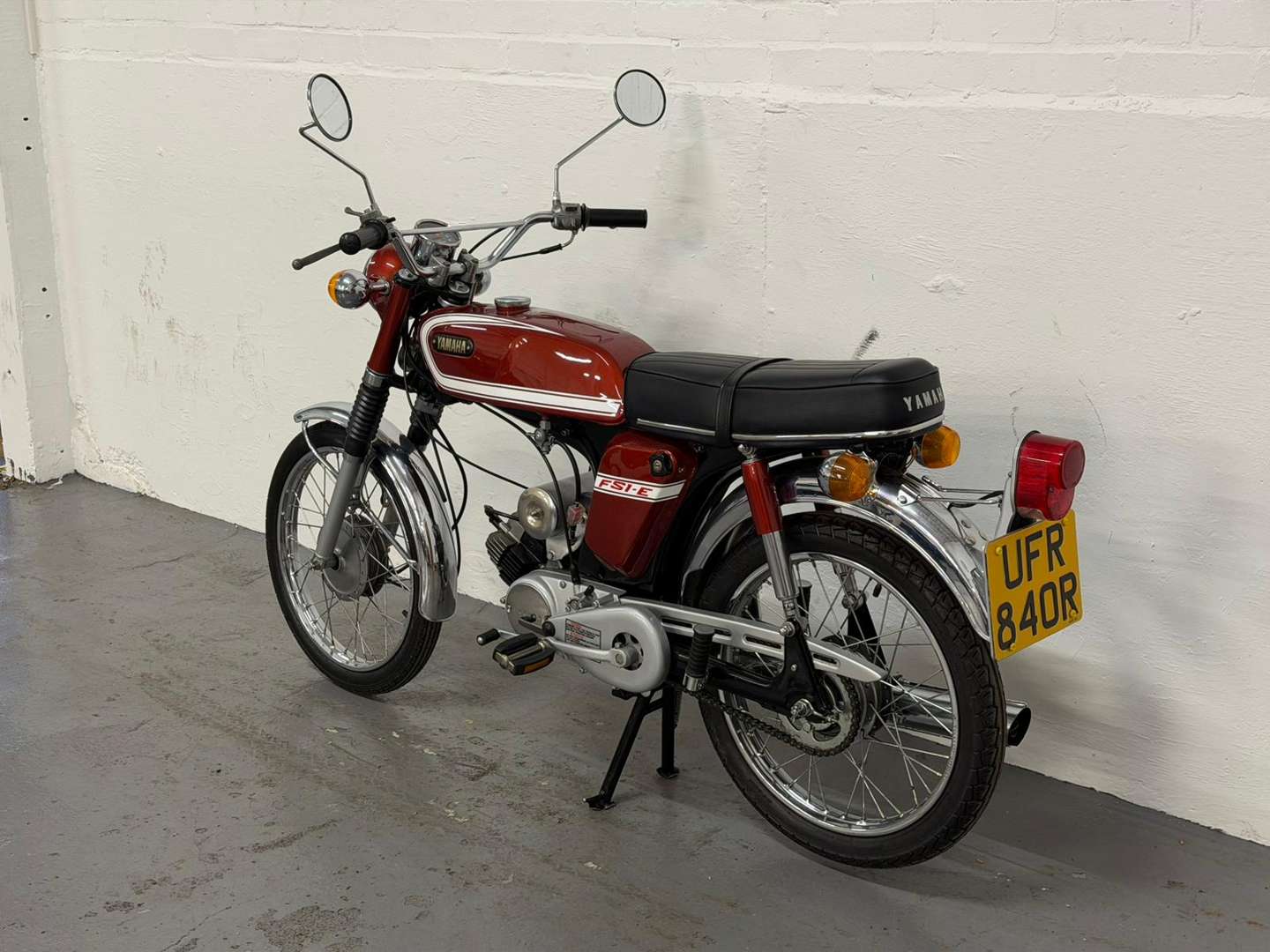 <p>1976 YAMAHA FS1E</p>