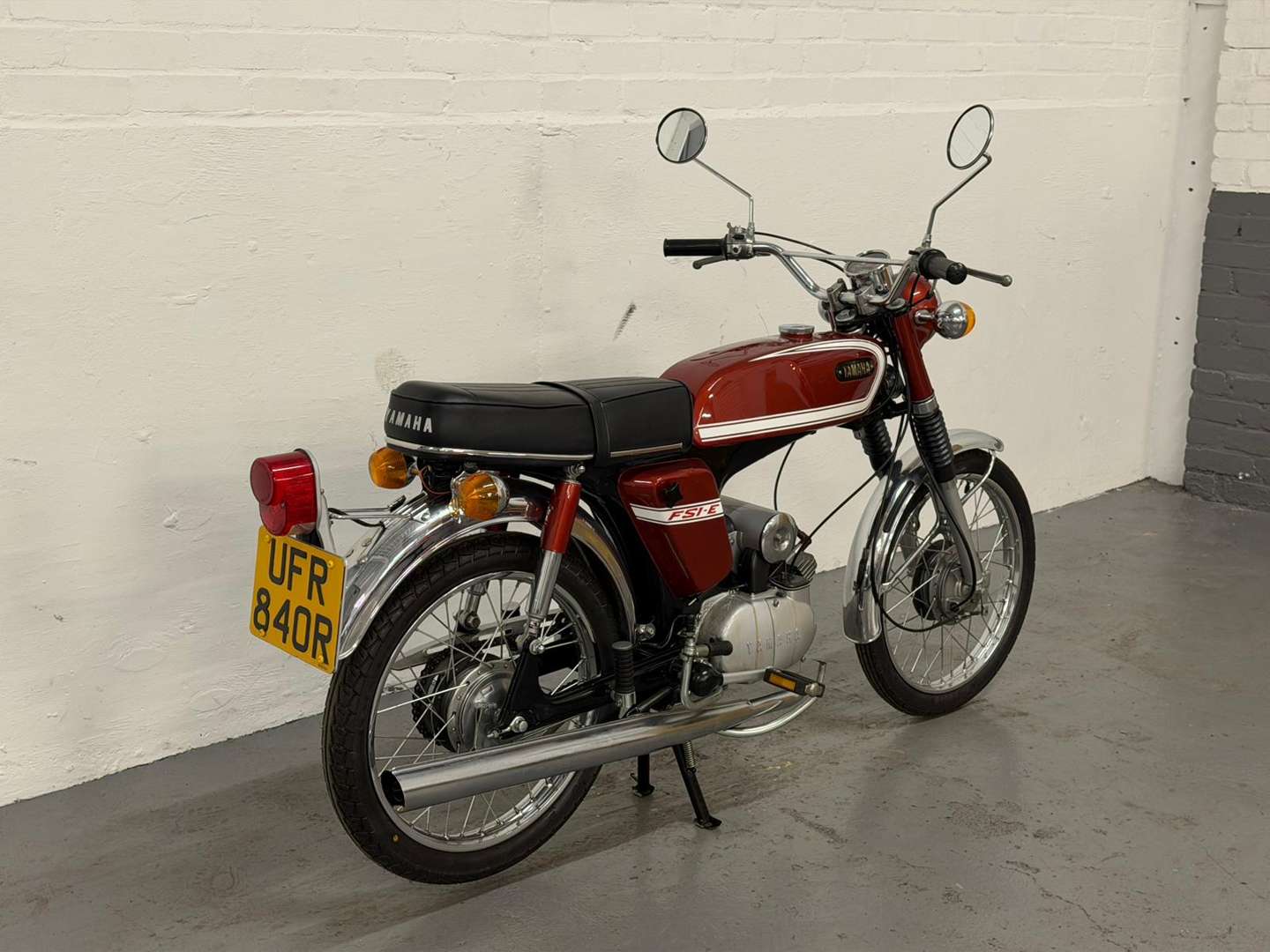 <p>1976 YAMAHA FS1E</p>