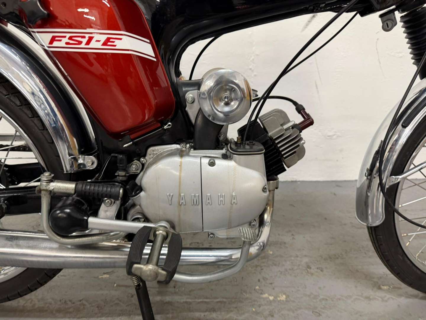 <p>1976 YAMAHA FS1E</p>