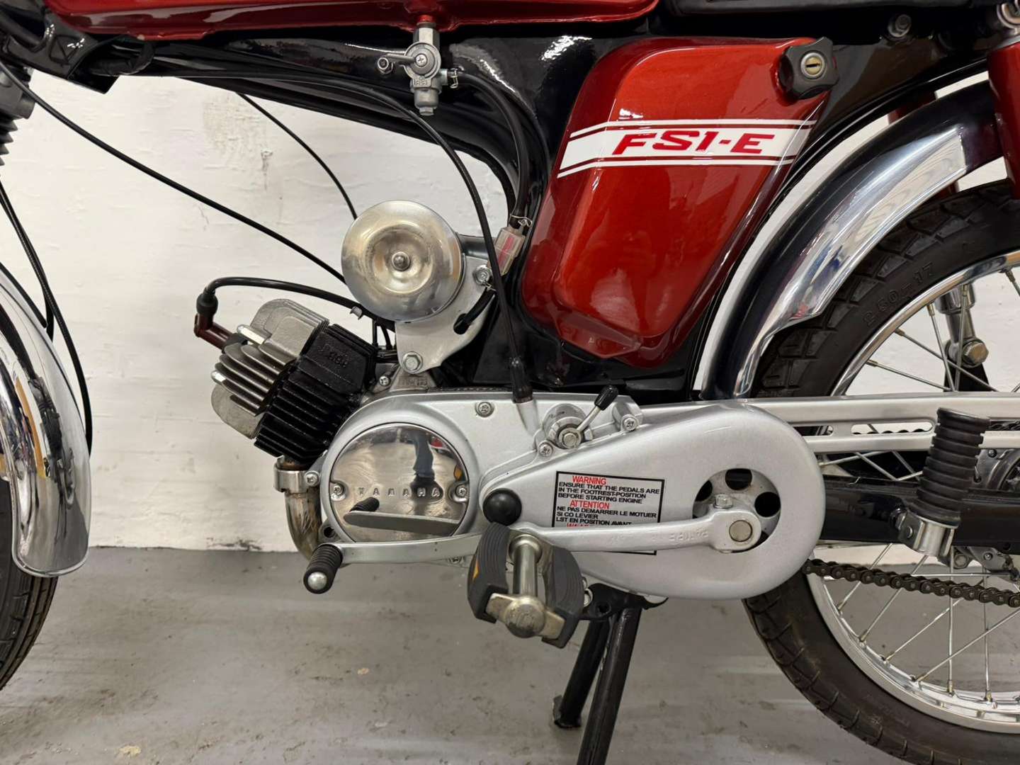 <p>1976 YAMAHA FS1E</p>