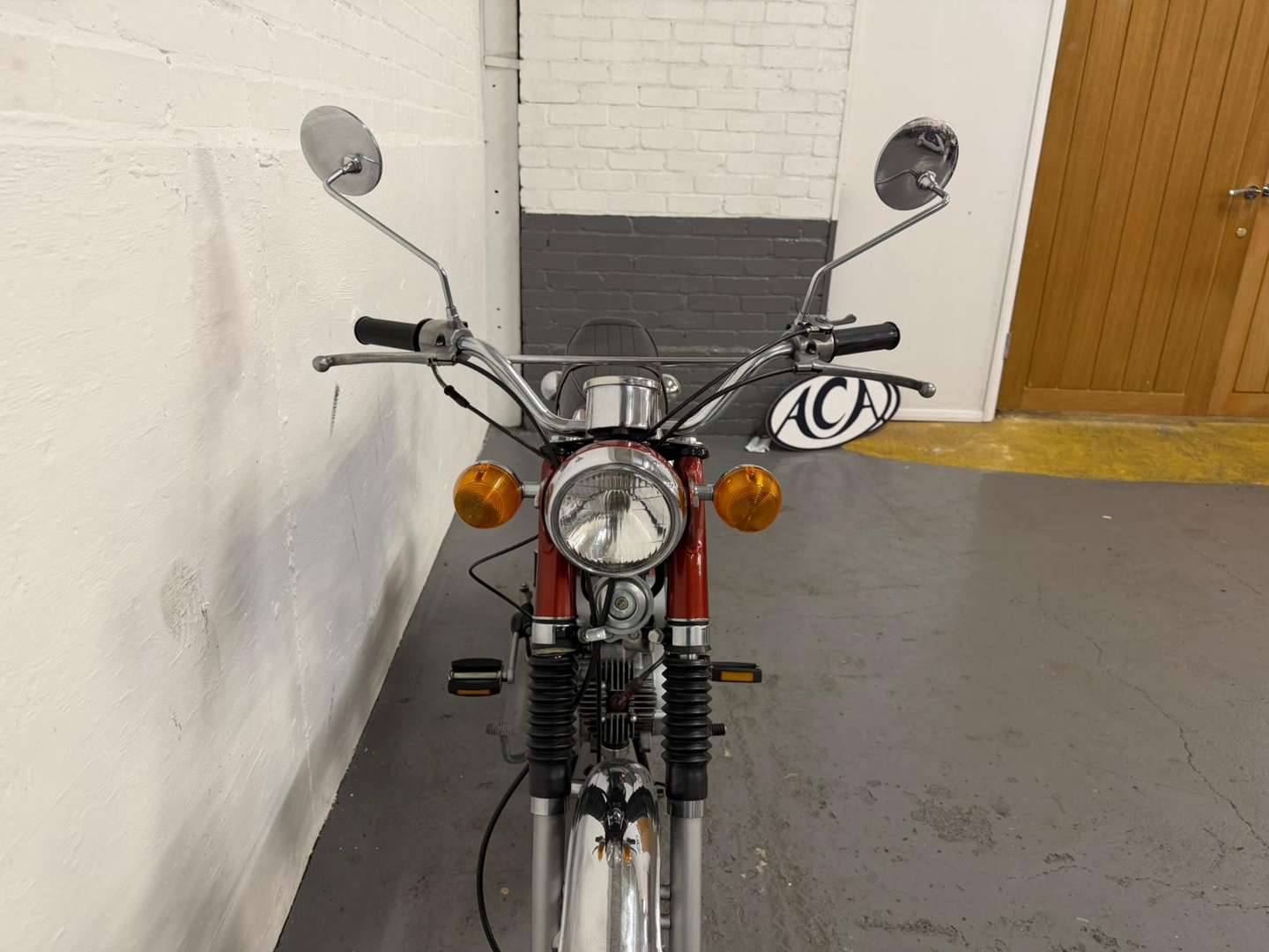 <p>1976 YAMAHA FS1E</p>