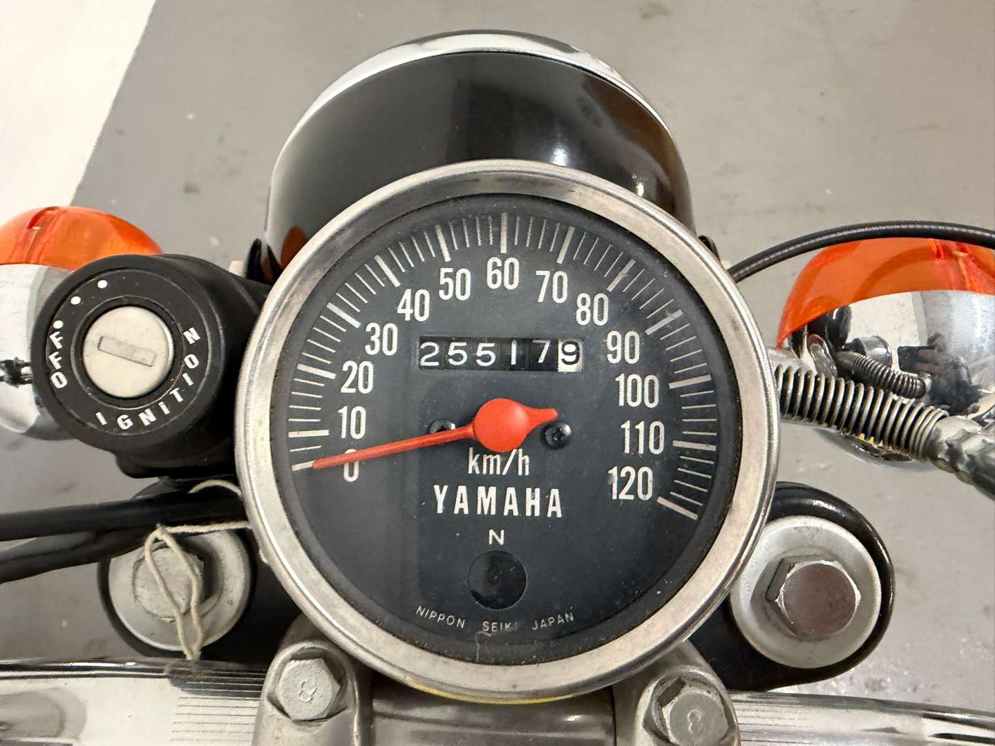 <p>1975 YAMAHA FS1E</p>