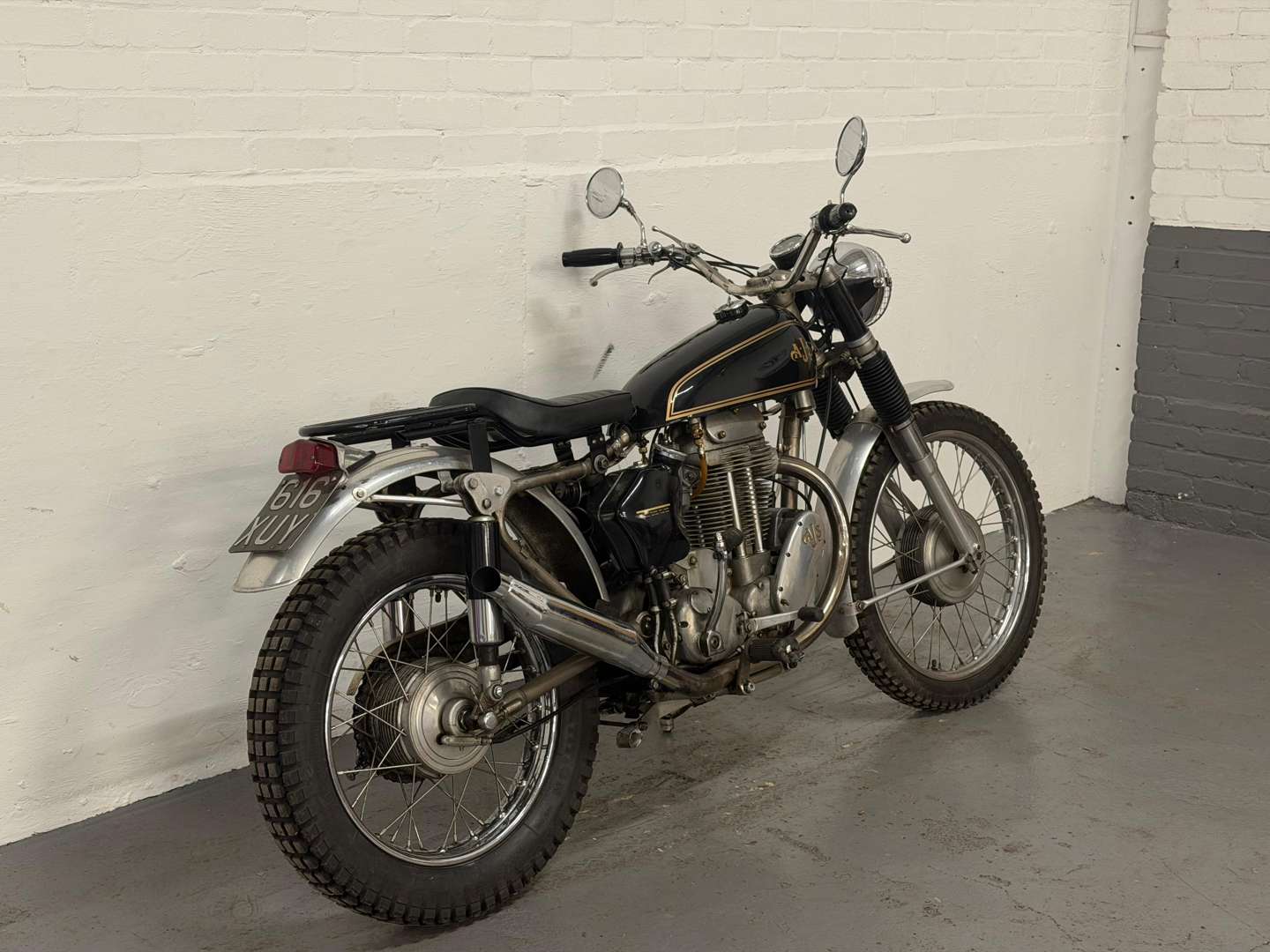 <p>1956 AJS CS 500</p>