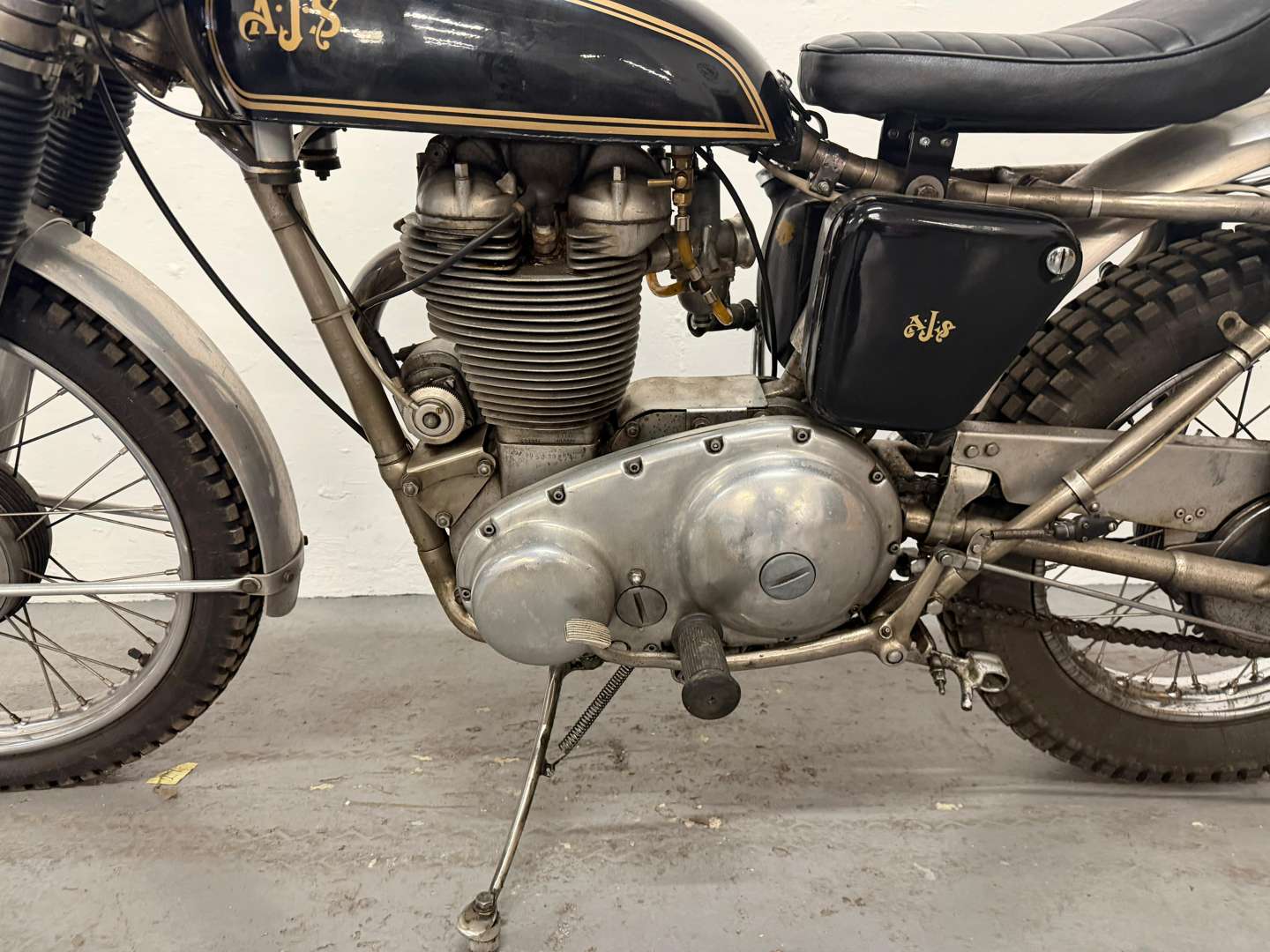<p>1956 AJS CS 500</p>