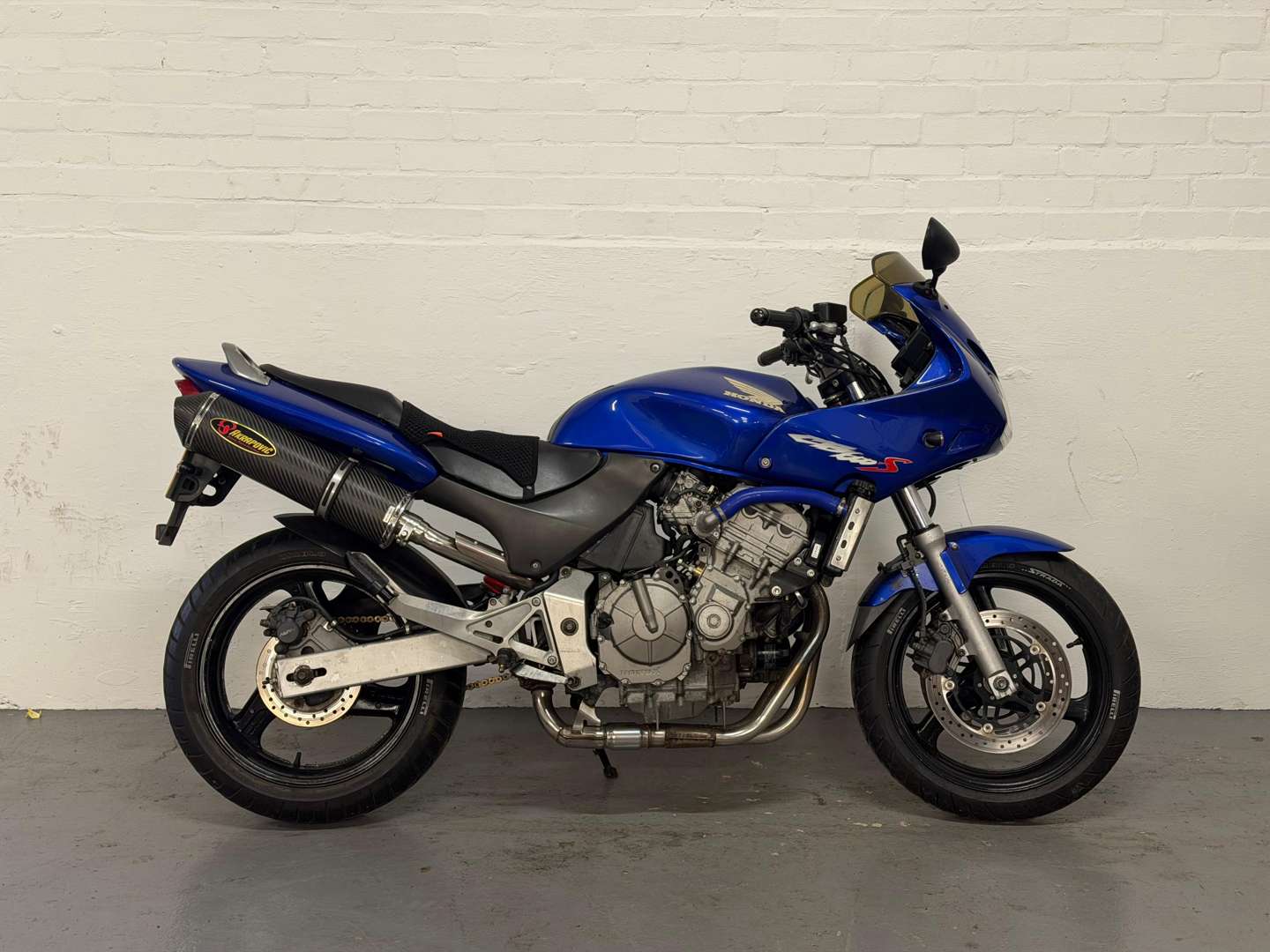 <p>2002 HONDA CB600</p>