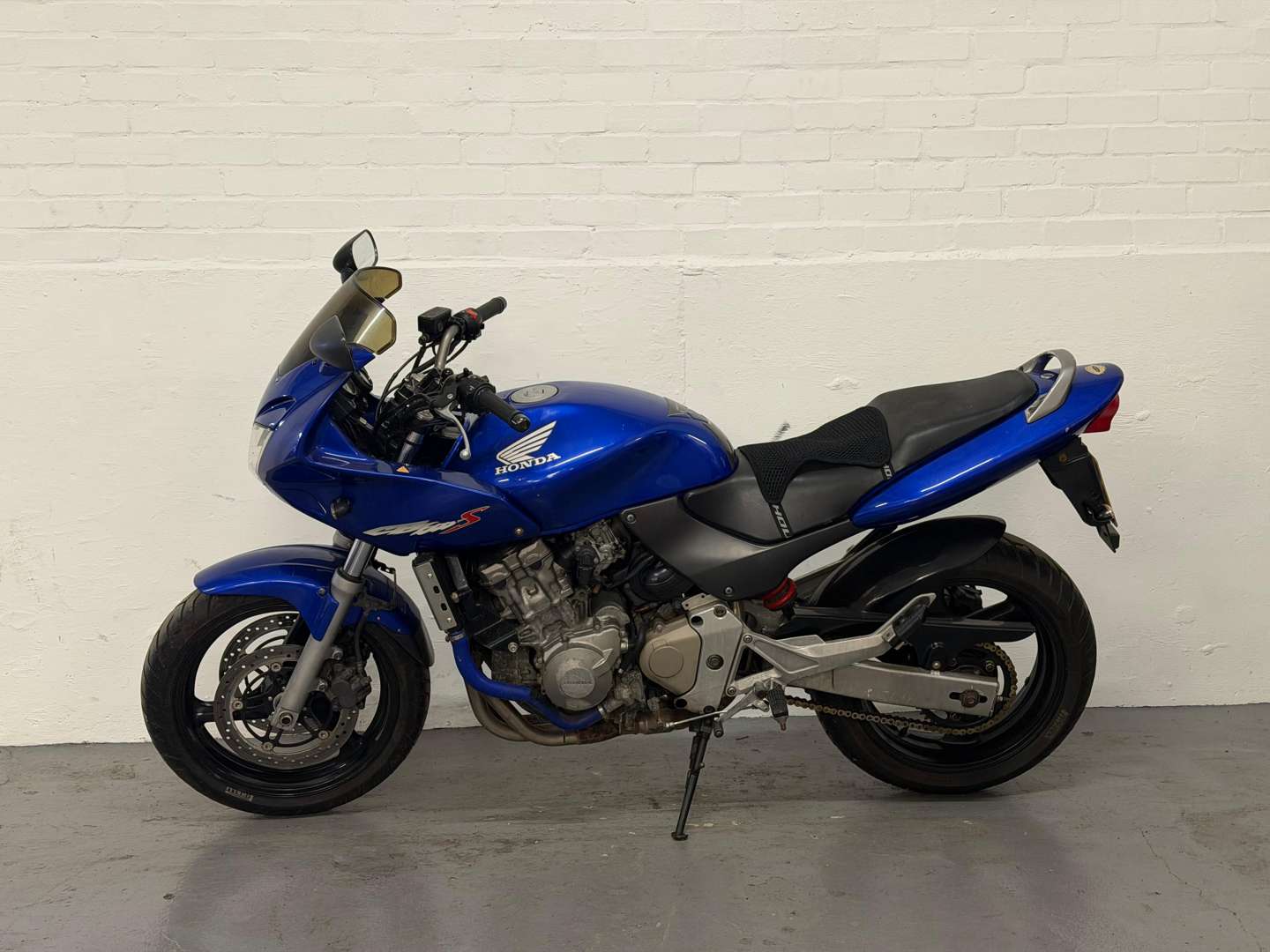 <p>2002 HONDA CB600</p>