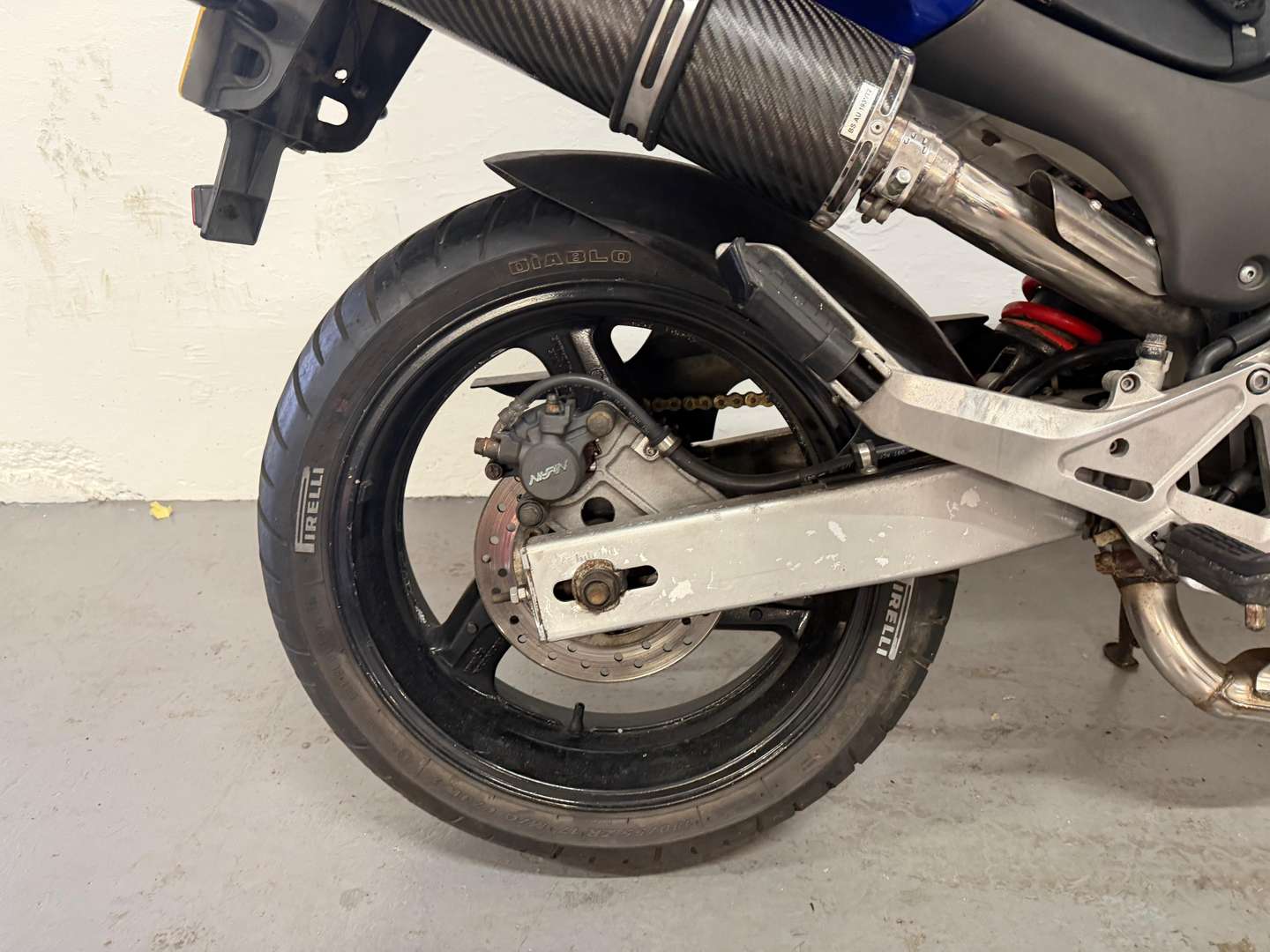 <p>2002 HONDA CB600</p>