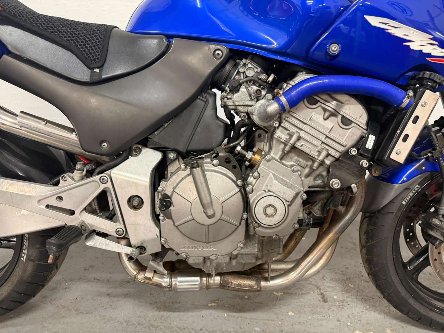 <p>2002 HONDA CB600</p>