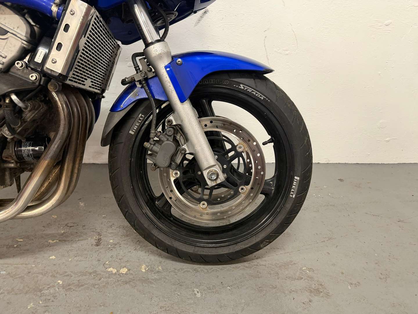 <p>2002 HONDA CB600</p>