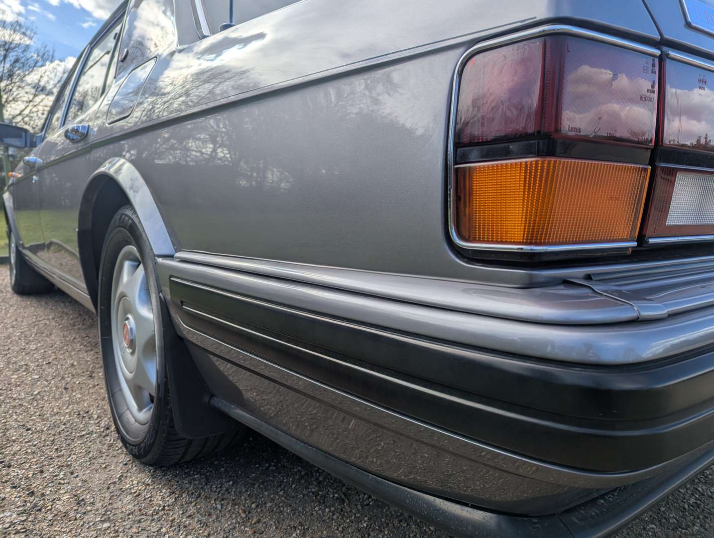 <p>1996 BENTLEY TURBO R LWB</p>