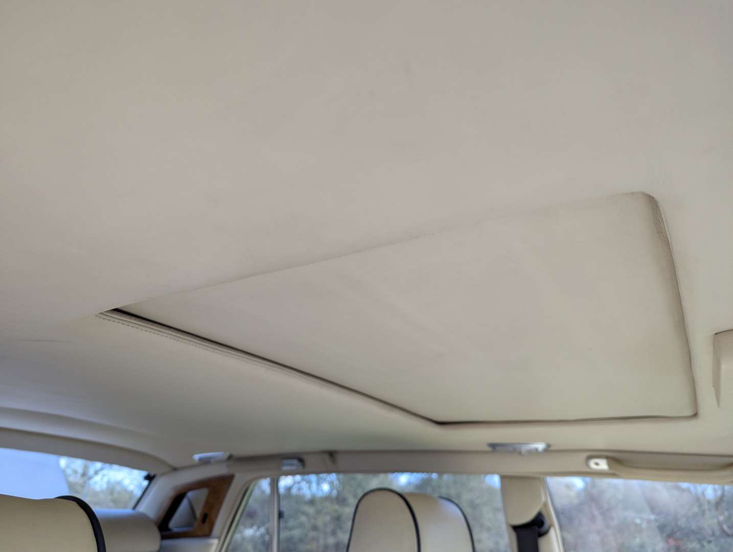 <p>1996 BENTLEY TURBO R LWB</p>