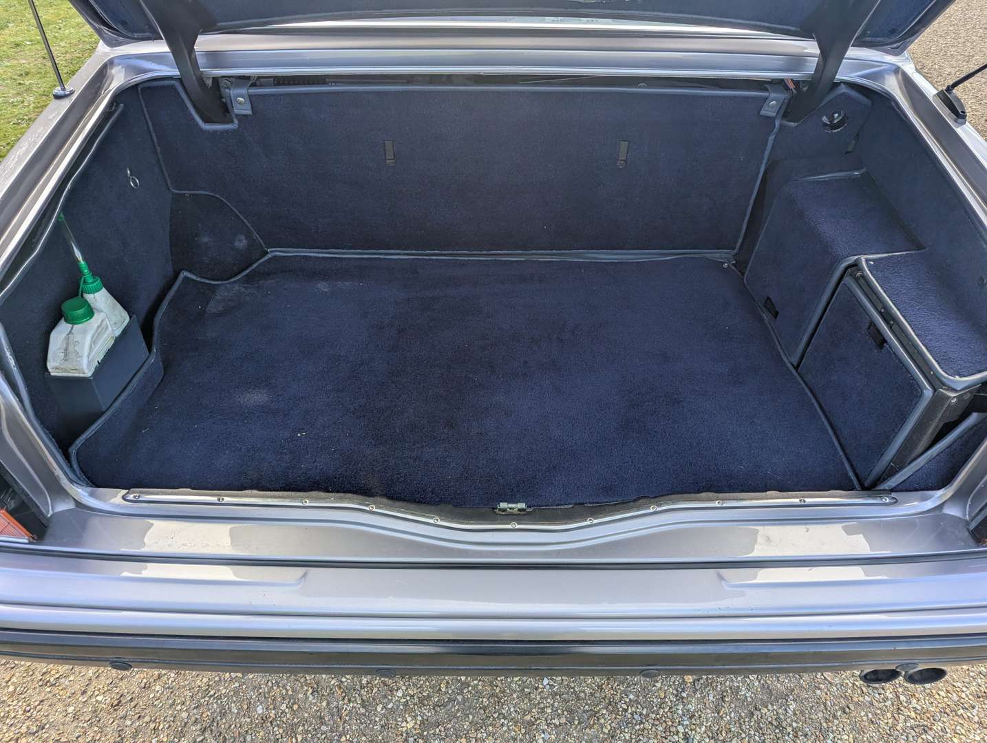 <p>1996 BENTLEY TURBO R LWB</p>