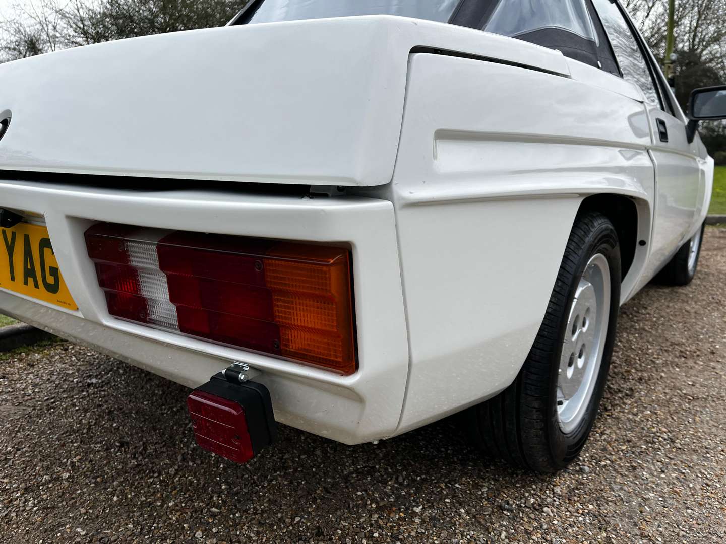 <p>1985 RELIANT SCIMITAR SS1</p>
