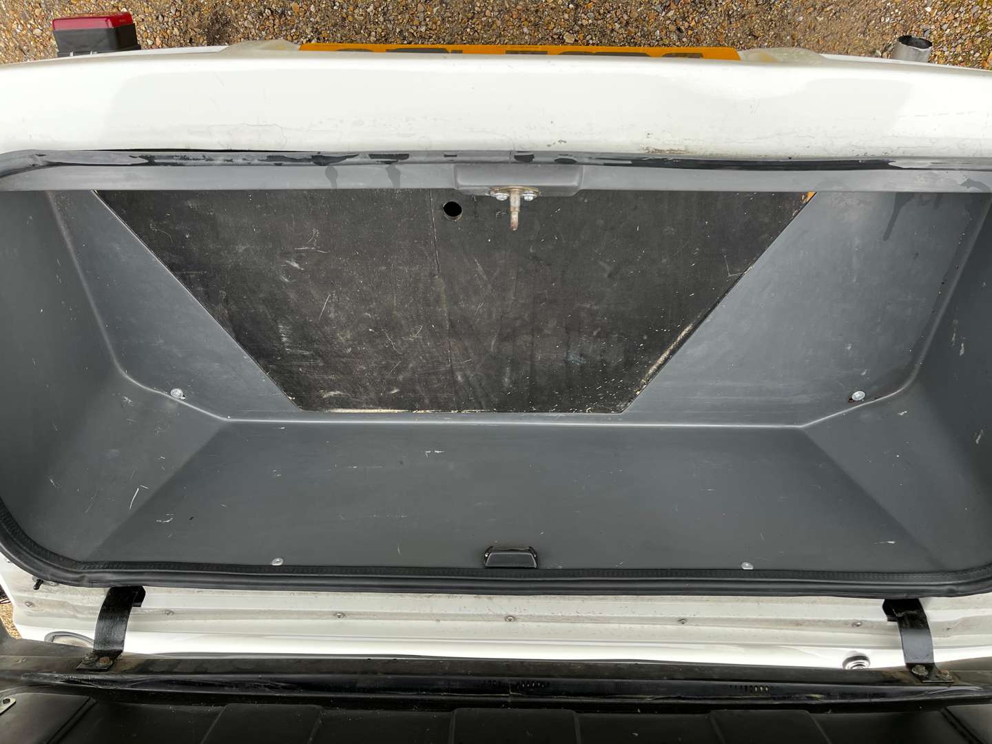 <p>1985 RELIANT SCIMITAR SS1</p>