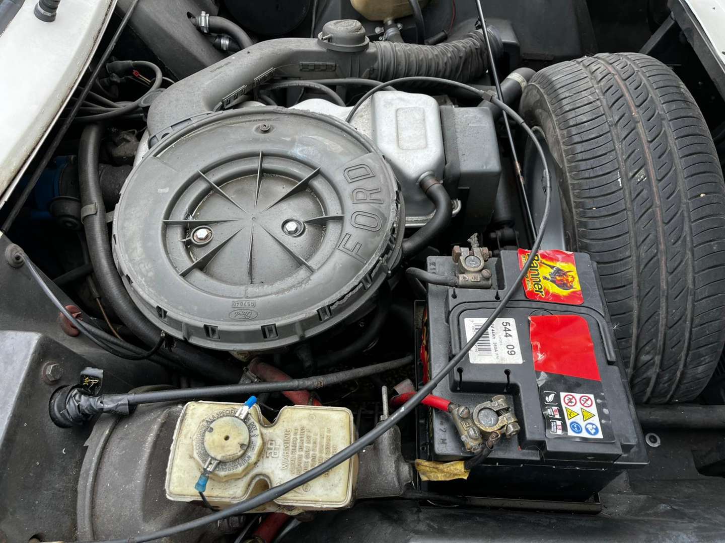 <p>1985 RELIANT SCIMITAR SS1</p>