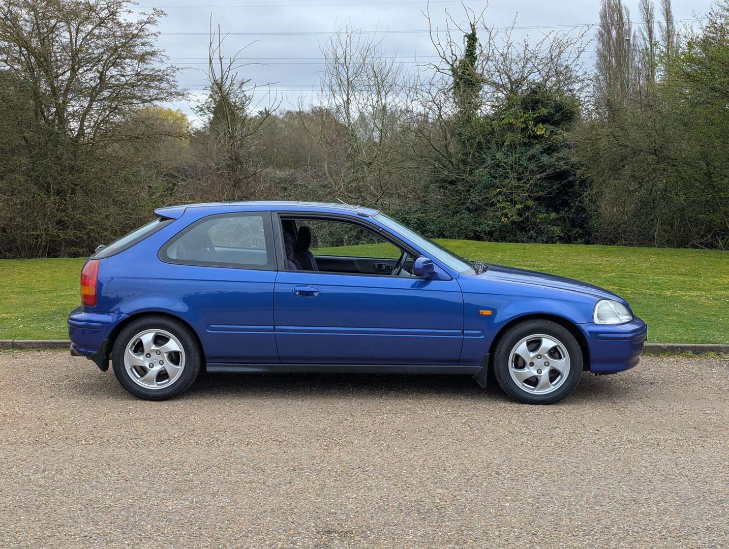 <p>1999 HONDA CIVIC VTI-S EK4</p>