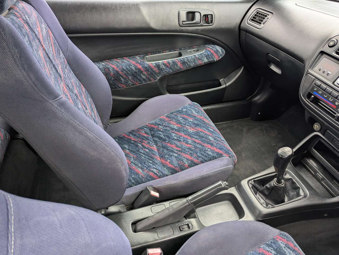 <p>1999 HONDA CIVIC VTI-S EK4</p>