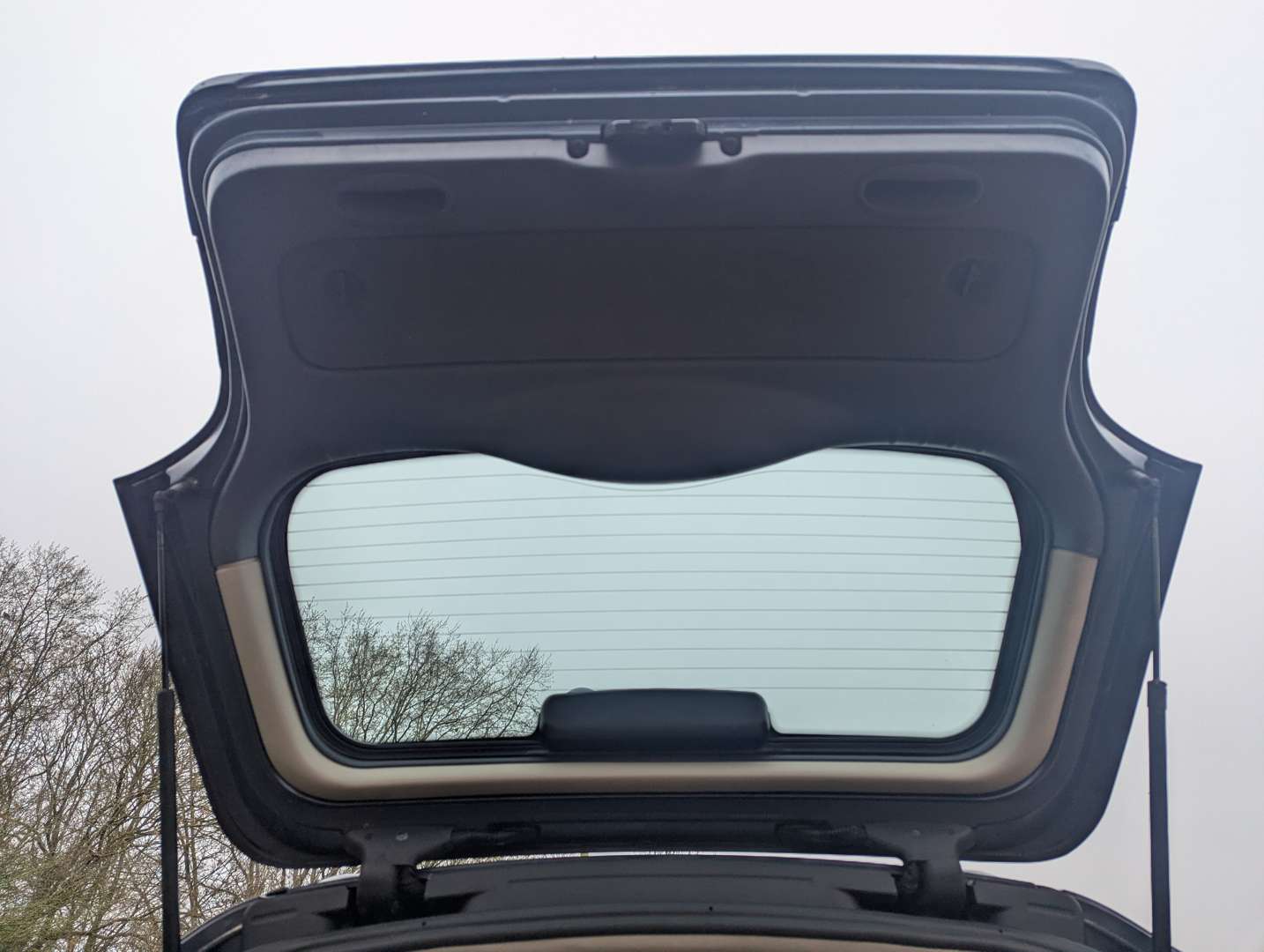 <p>2005 ROVER 75 CONNOISSEUR SE TOURER</p>