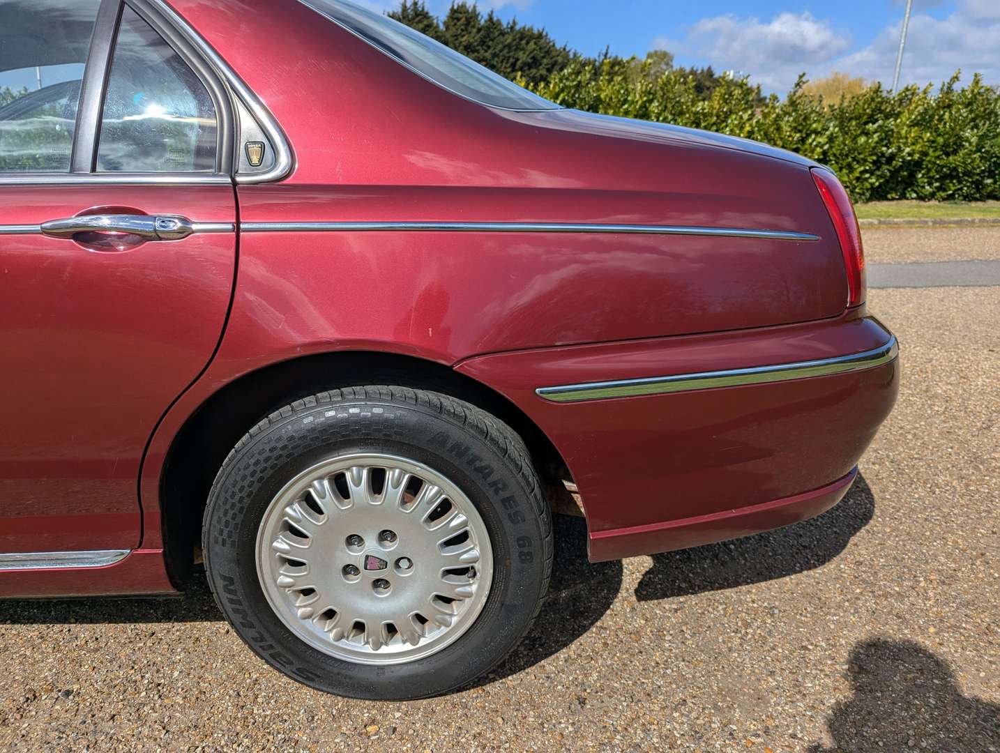 <p>2001 ROVER 73 CONNOISSEUR AUTO</p>