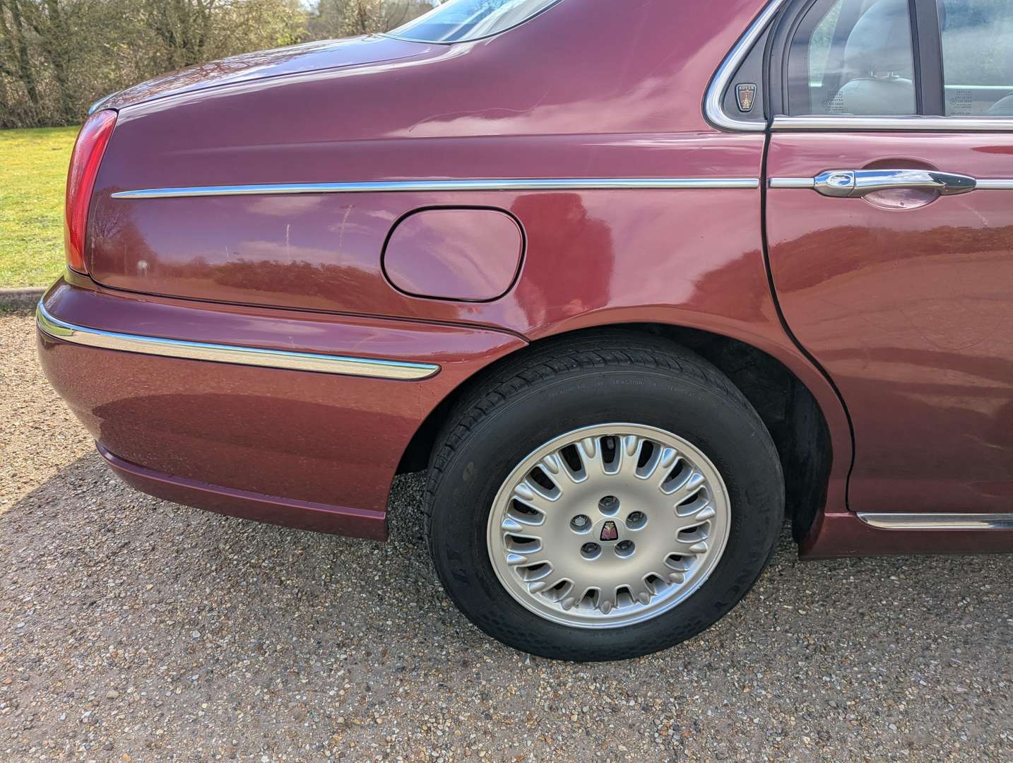 <p>2001 ROVER 73 CONNOISSEUR AUTO</p>