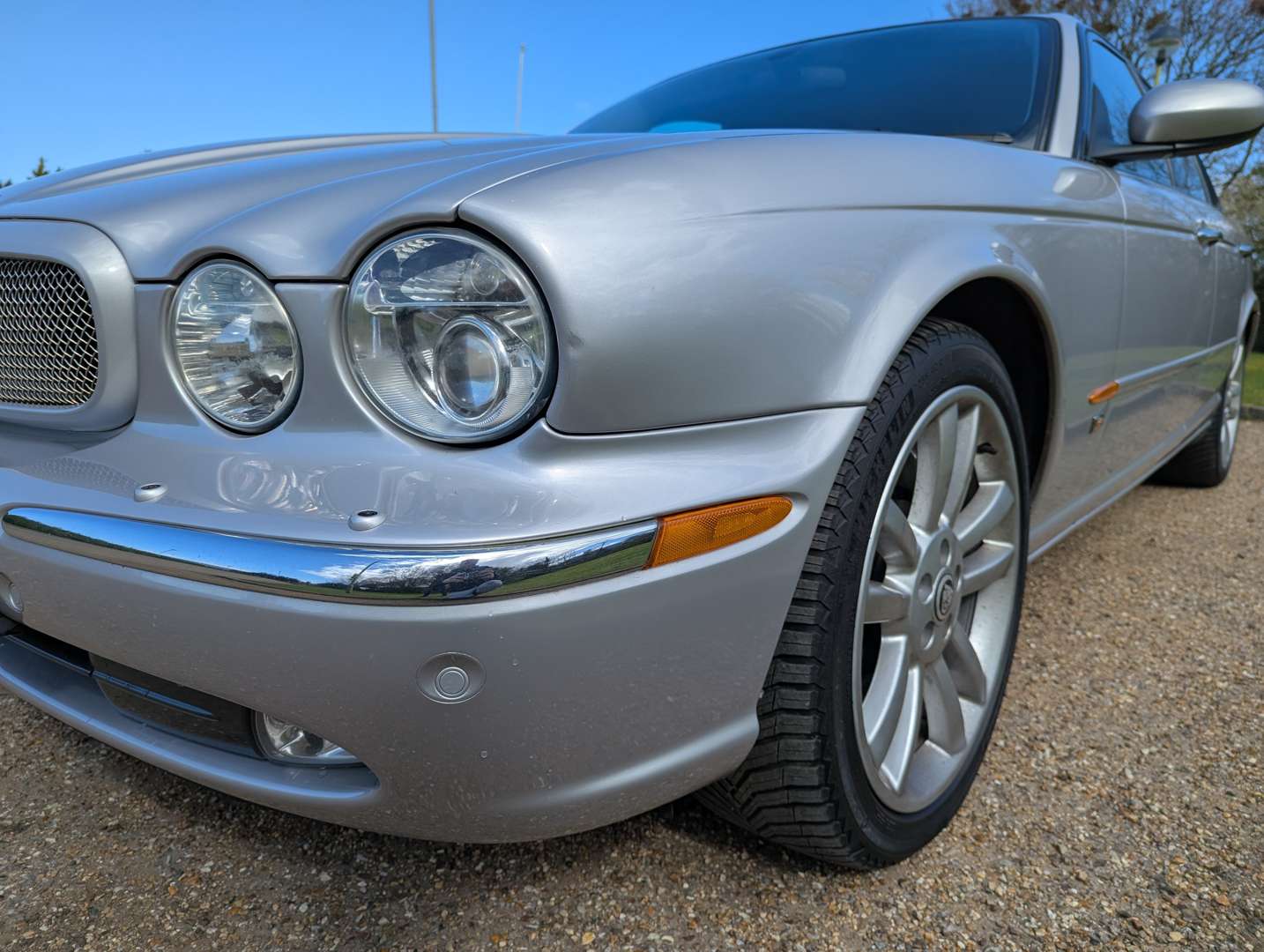 <p>2003 JAGUAR XJR V8 SUPERCHARGE AUTO</p>