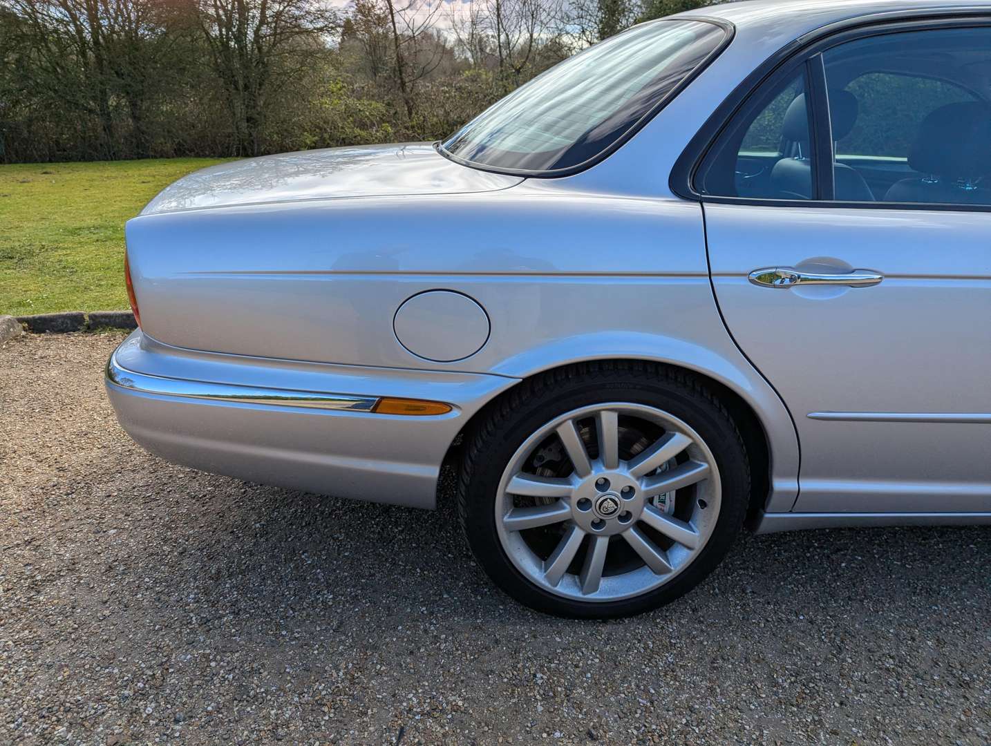 <p>2003 JAGUAR XJR V8 SUPERCHARGE AUTO</p>