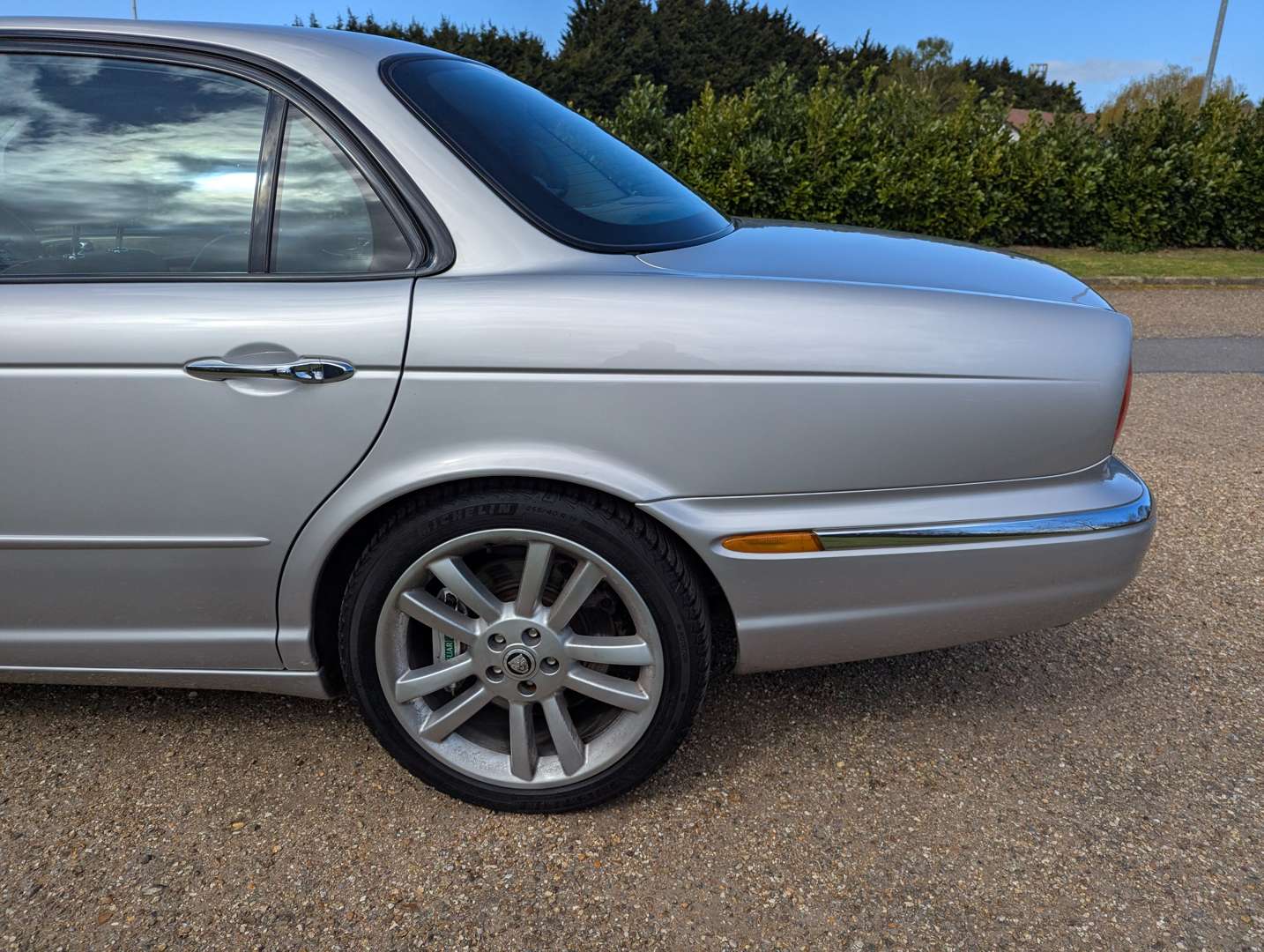 <p>2003 JAGUAR XJR V8 SUPERCHARGE AUTO</p>