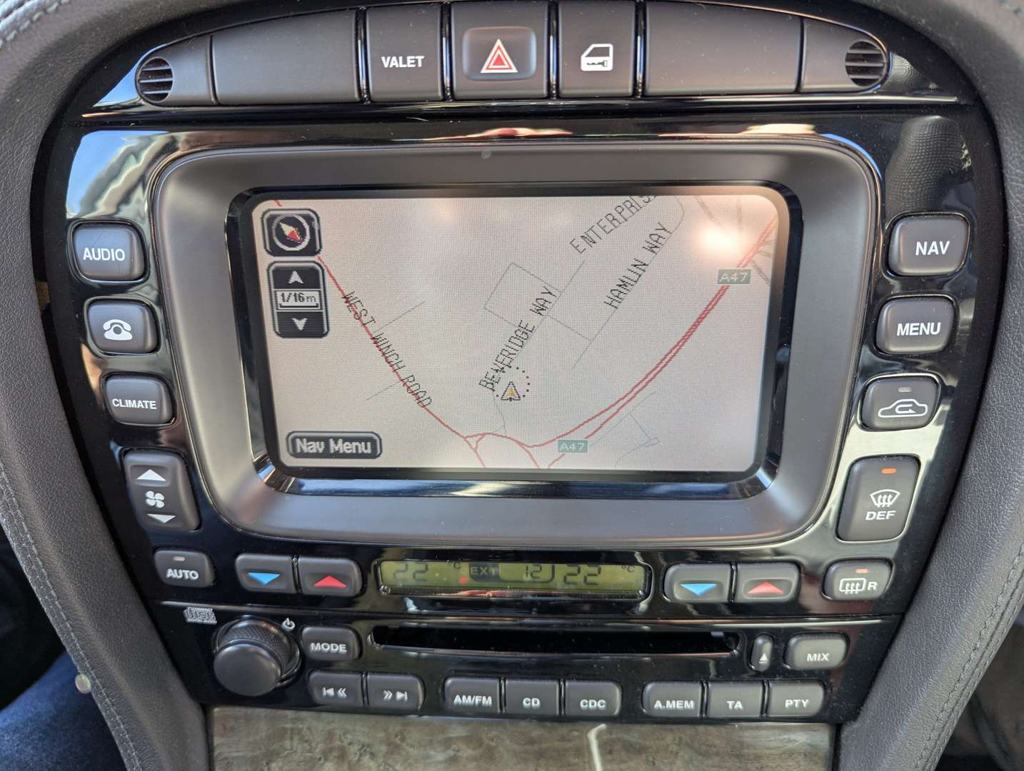 <p>2003 JAGUAR XJR V8 SUPERCHARGE AUTO</p>