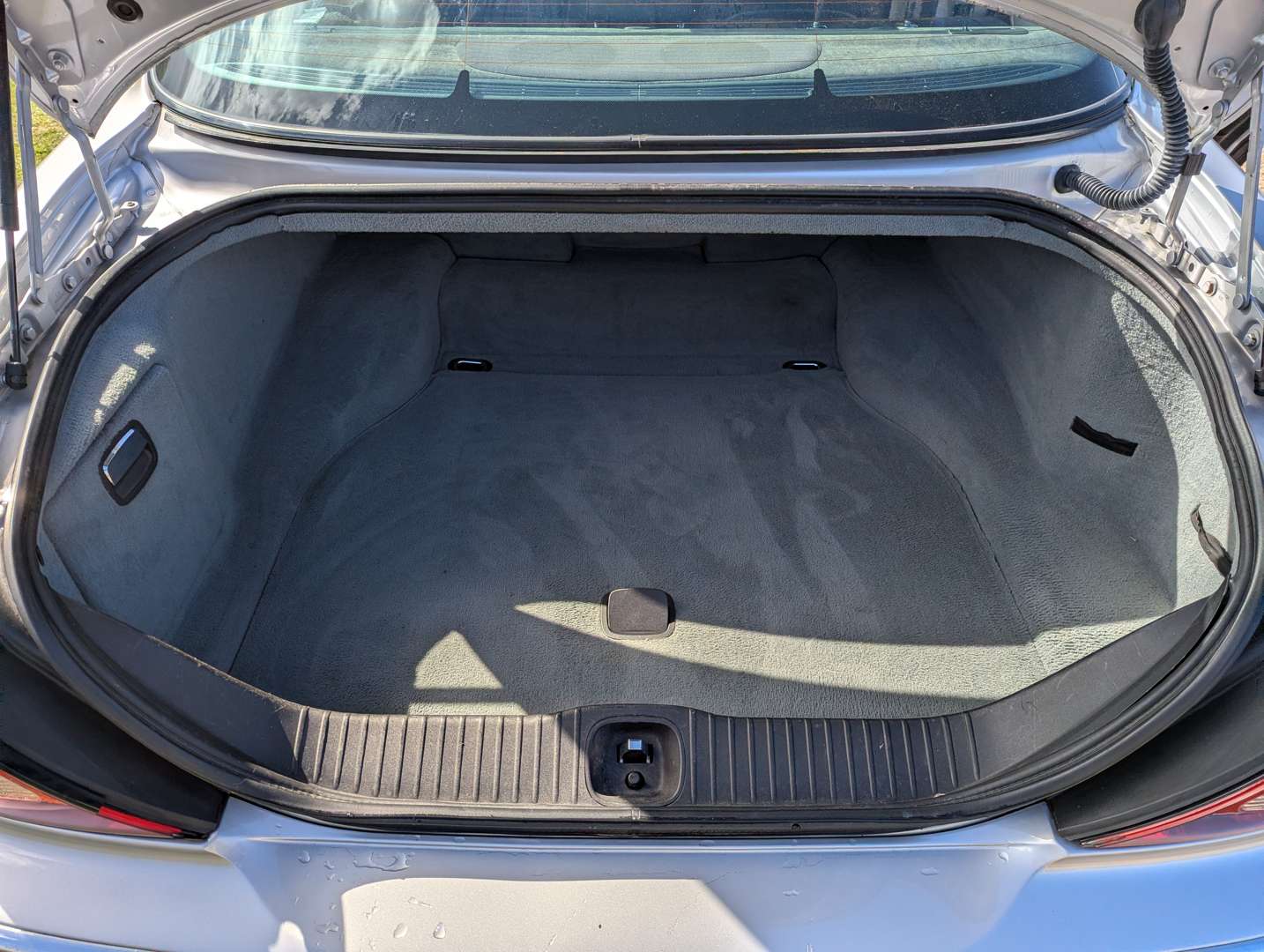 <p>2003 JAGUAR XJR V8 SUPERCHARGE AUTO</p>