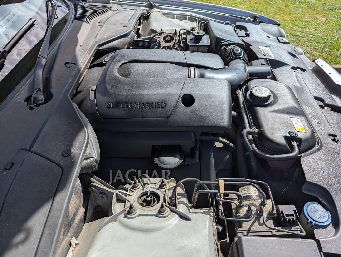 <p>2003 JAGUAR XJR V8 SUPERCHARGE AUTO</p>
