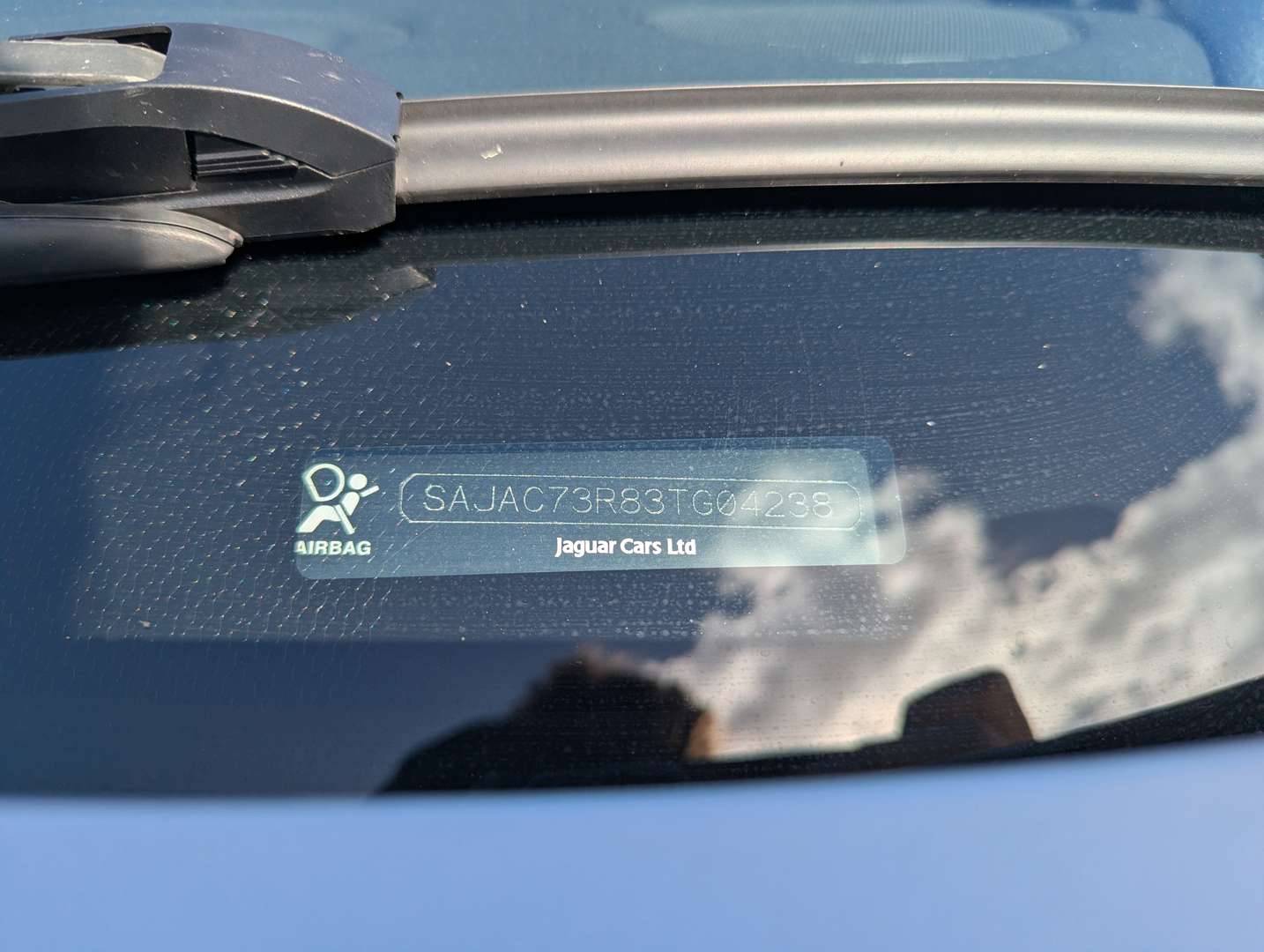 <p>2003 JAGUAR XJR V8 SUPERCHARGE AUTO</p>