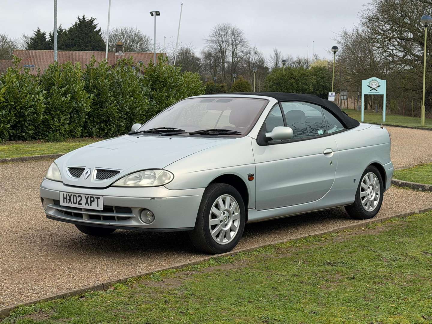 <p>2002 RENAULT MEGANE DYNAMIQUE + CABRIO</p>