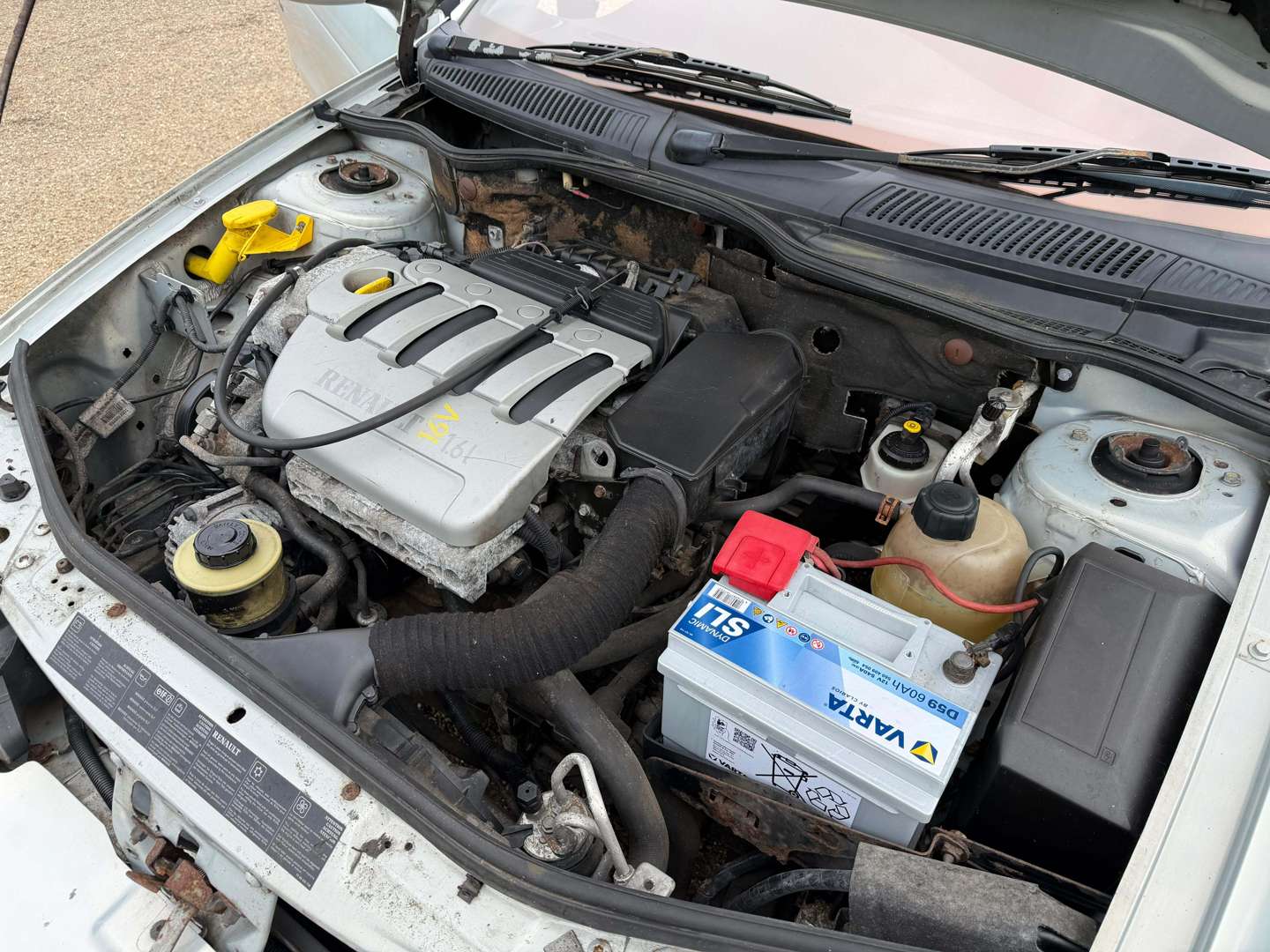 <p>2002 RENAULT MEGANE DYNAMIQUE + CABRIO</p>